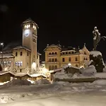 Szálloda Kristal 3 Stelle Superior