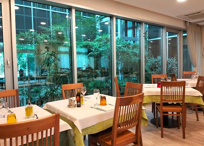 Kristal 3 Stelle Superior Hotel 3*